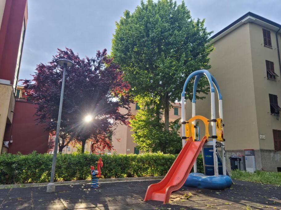 Appartamento Vista Giardino - L'Onda Blu La Spezia Buitenkant foto