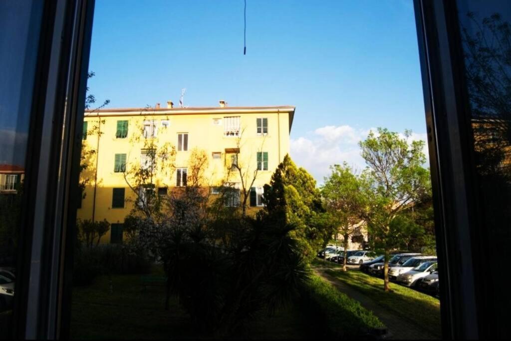 Appartamento Vista Giardino - L'Onda Blu La Spezia Buitenkant foto